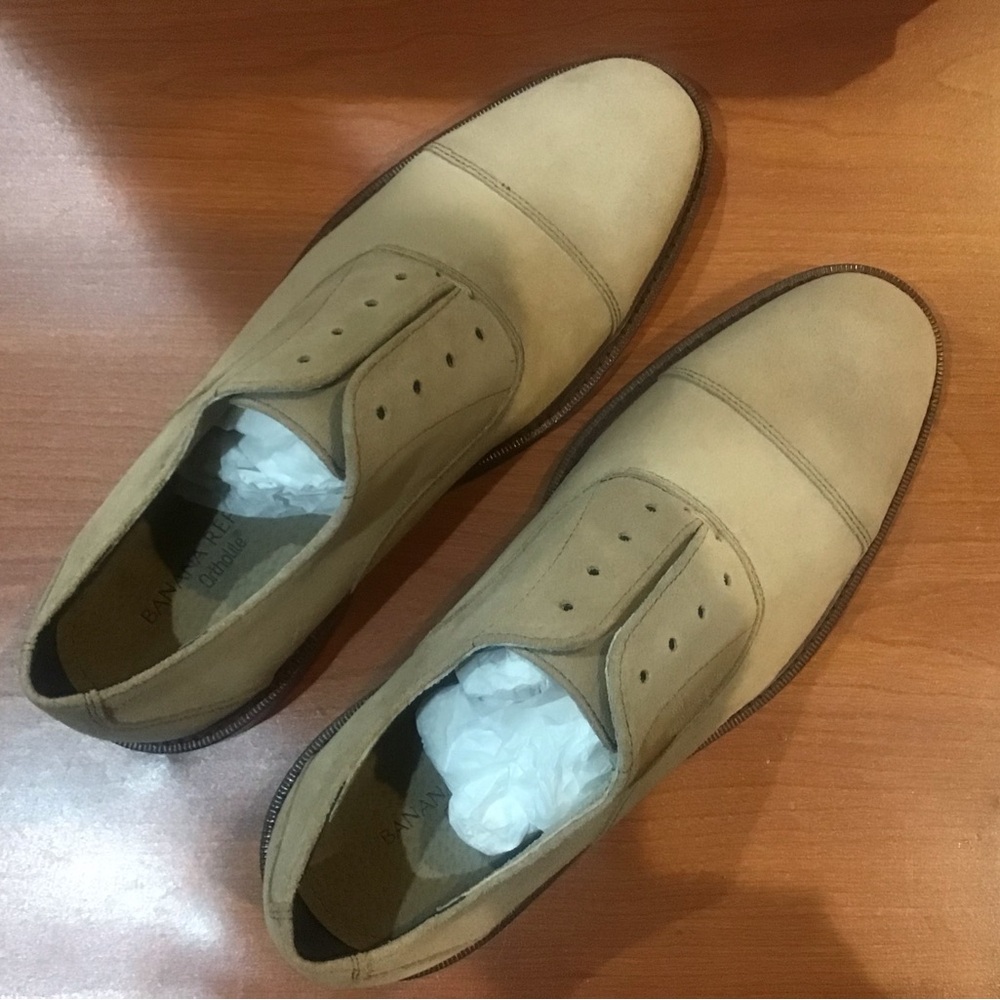 Banana Republic Beige Oxford Shoes